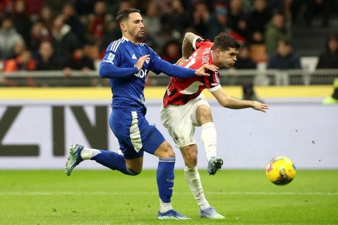 米体:欧足联今天召开会议,将讨论米兰和科莫在海外比赛问题